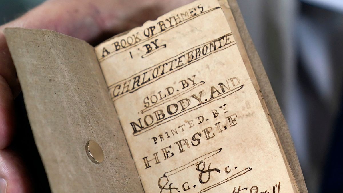 Svazeček básní třináctileté Charlotte Brontëové se prodal za milion dolarů
